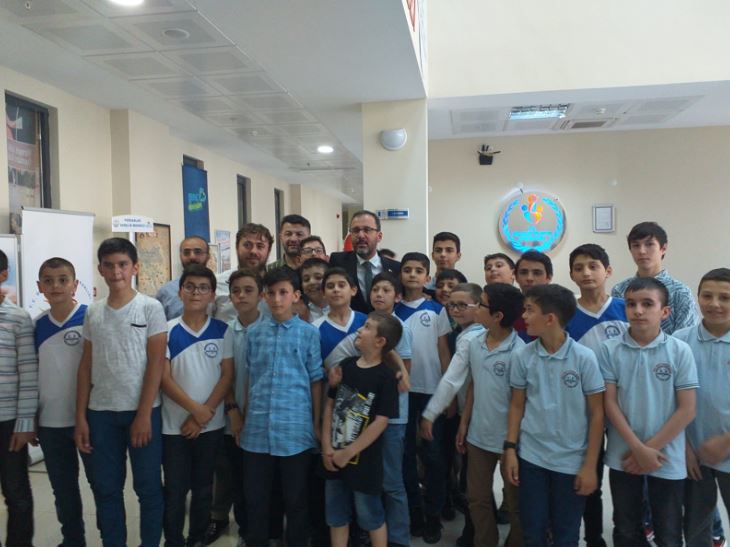 GENÇLİK VE SPOR BAKANIMIZ ÖĞRENCİLERİMİZLE BİR ARAYA GELDİ