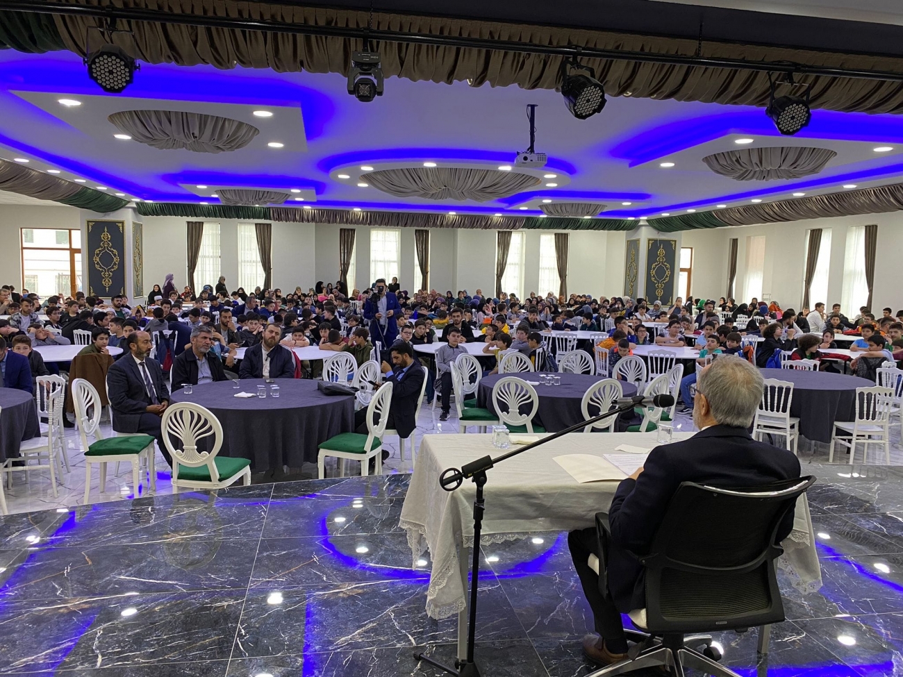 Prof.. Dr. İbrahim Hilmi KARSLI hocamız hafızlık yapan öğrencilerimizle bir araya geldi